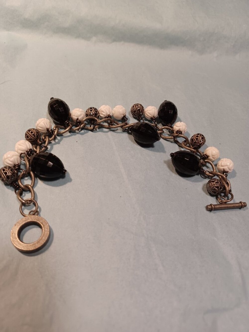 Black & White Beaded Pewter Chain bracelet